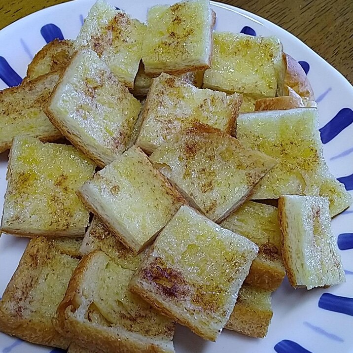 食パンの耳でラスク